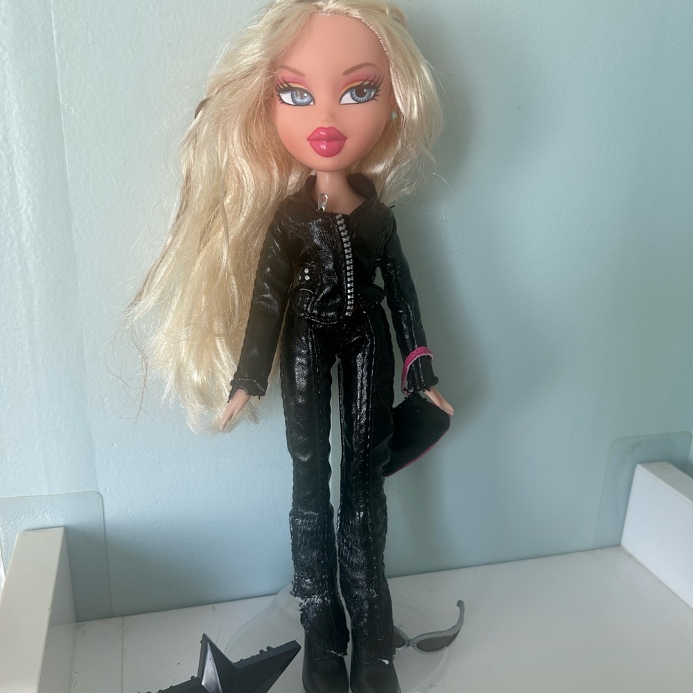 Bratz Dynamite Cloe